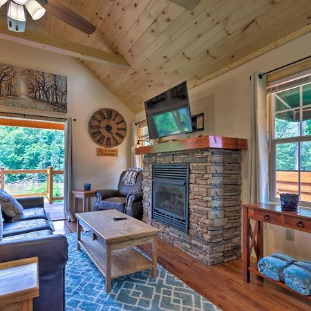 ברייסון סיטי Cozy Riverfront Cabin With Private Deck And Hot Tub! מראה חיצוני תמונה