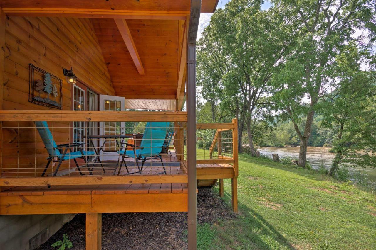 ברייסון סיטי Cozy Riverfront Cabin With Private Deck And Hot Tub! מראה חיצוני תמונה